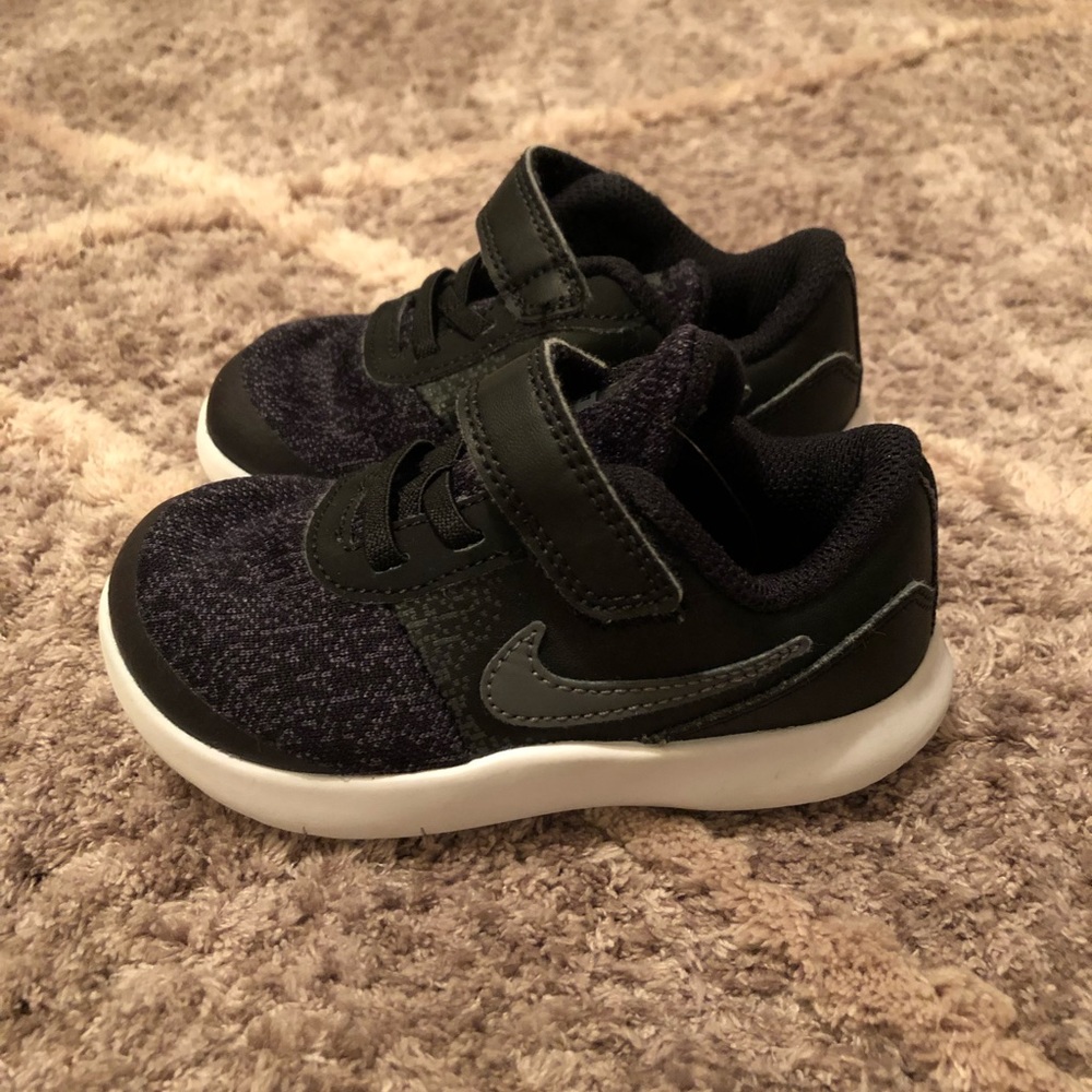 ❌SOLD❌ NIKE boys toddler shoes, black, size 7C